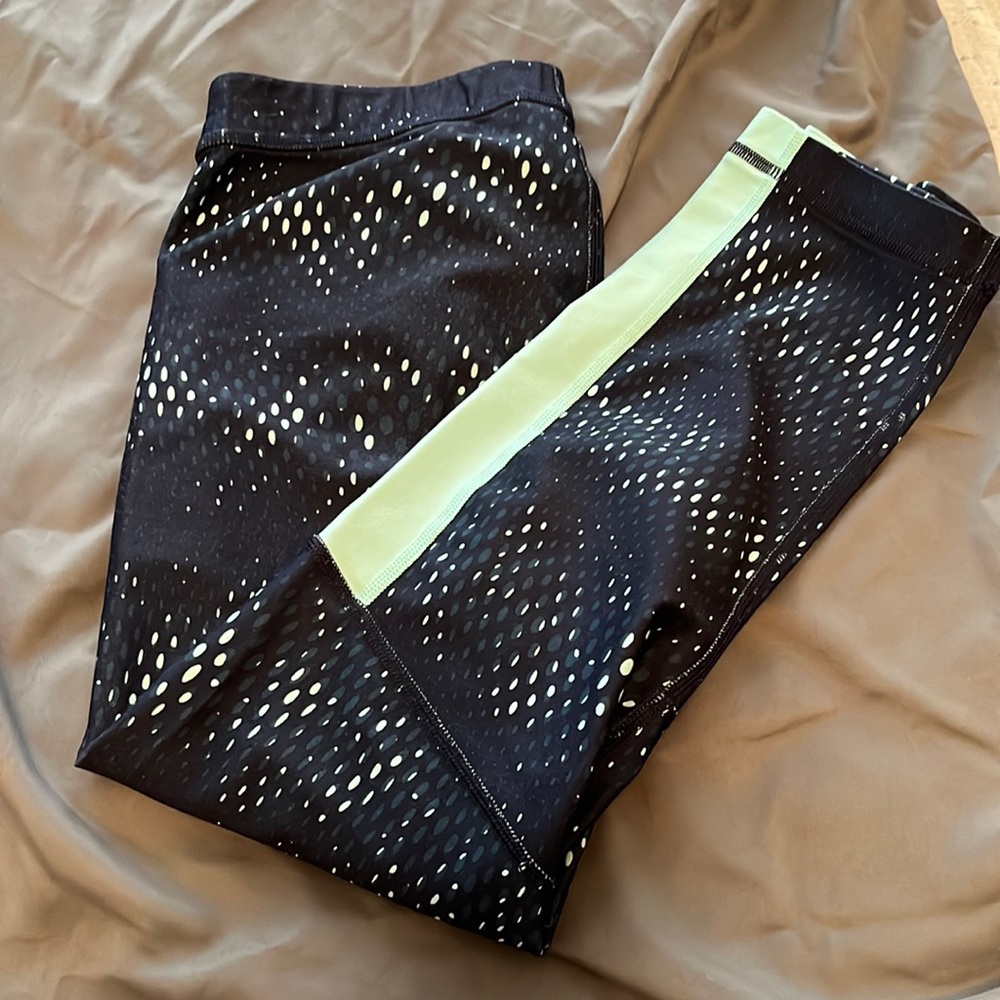 Under armour women’s medium leggings